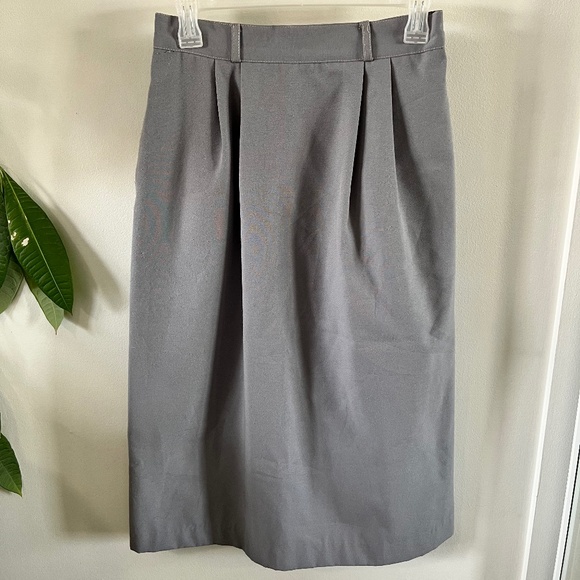 Washington Essentials Vintage Grey Skirt - Picture 1 of 4